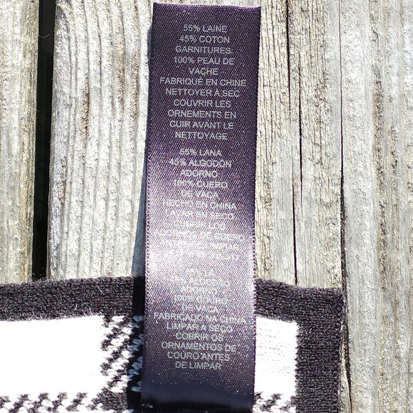 BEAUTIFUL COACH New York Wrap Scarf Double Sided Black and Beige Cold Weather - Picture 4 of 9